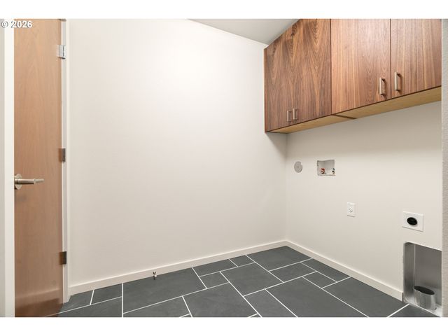 3105 Nw BLUE SKY Ln, Portland, OR 97229