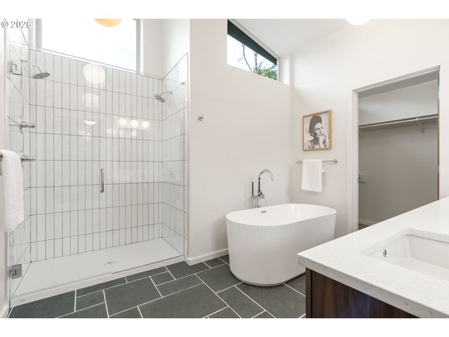 3105 Nw BLUE SKY Ln, Portland, OR 97229