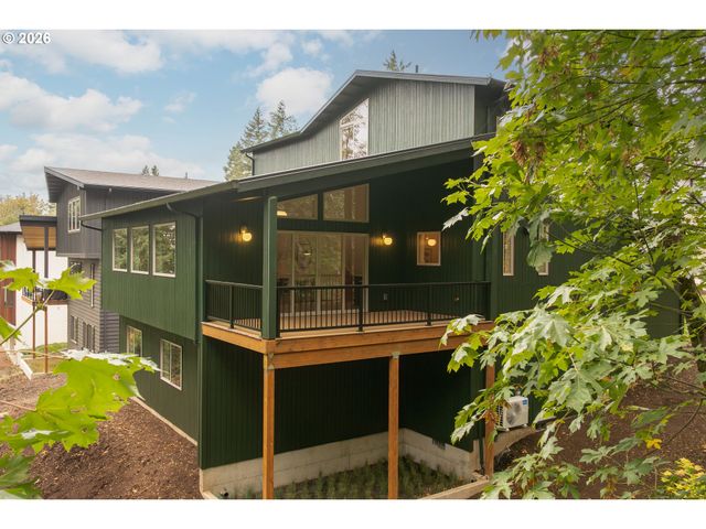 3105 Nw BLUE SKY Ln, Portland, OR 97229