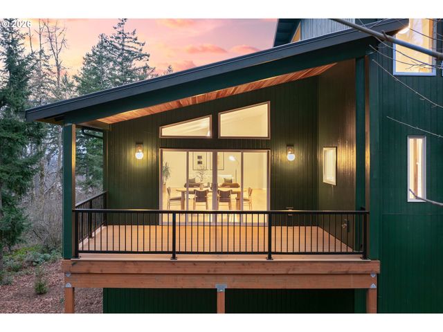 3105 Nw BLUE SKY Ln, Portland, OR 97229