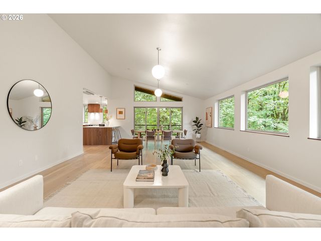 3105 Nw BLUE SKY Ln, Portland, OR 97229