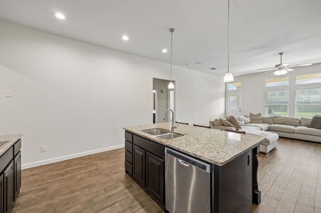 7829 Bella Way, Arlington, TX 76001