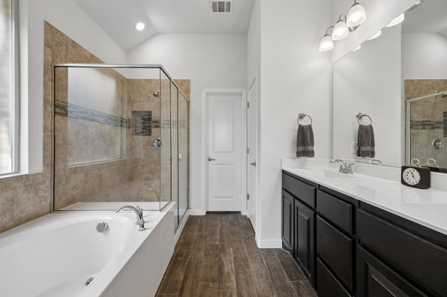 7829 Bella Way, Arlington, TX 76001