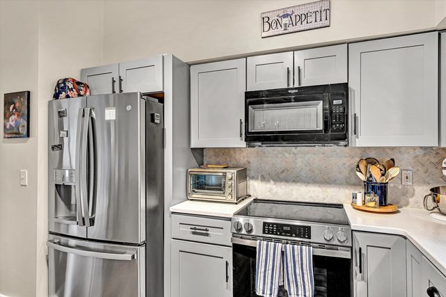 5181 Crumpacker DR, Roanoke, VA 24019