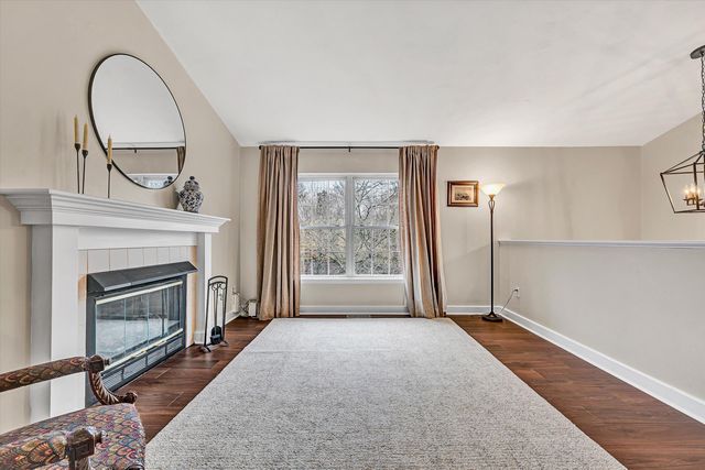 5181 Crumpacker DR, Roanoke, VA 24019