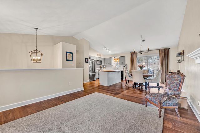 5181 Crumpacker DR, Roanoke, VA 24019