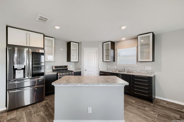 8225 Rocky Pebble, San Antonio, TX 78244
