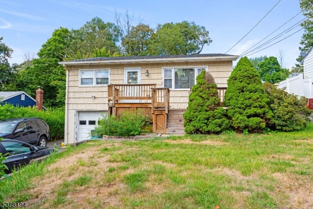 649 Henmar Dr, Mount Arlington Boro, NJ 07850