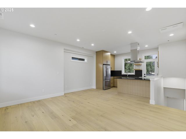 6900 Se Brooklyn St, Portland, OR 97206