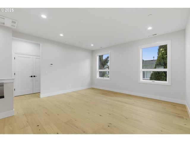 6900 Se Brooklyn St, Portland, OR 97206