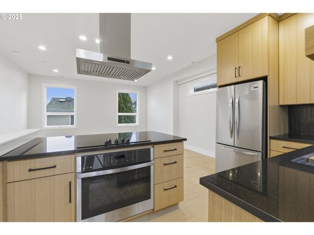 6900 Se Brooklyn St, Portland, OR 97206