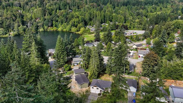 333 Lakeside Drive, Sedro Woolley, WA 98284