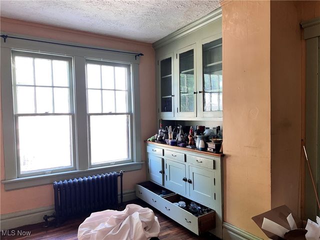 1568 W Exchange Street, Akron, OH 44313