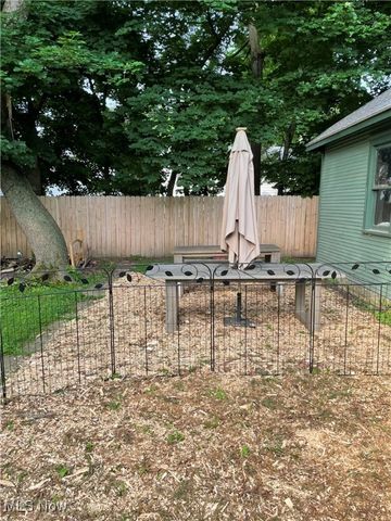 1568 W Exchange Street, Akron, OH 44313