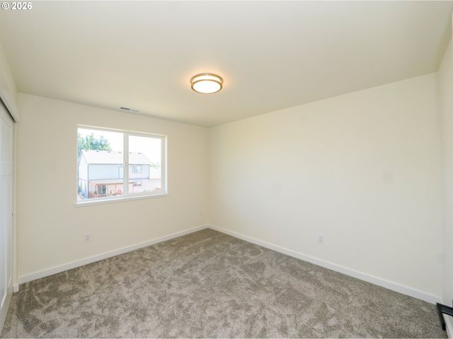 729 Periander Way, Harrisburg, OR 97446