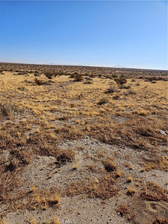 165 E Avenue F, Redman, CA 93535