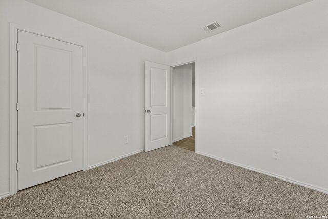 16023 Mahogany Way, Elmendorf, TX 78112