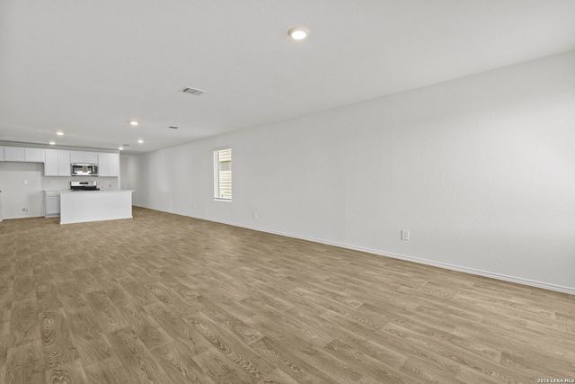 16023 Mahogany Way, Elmendorf, TX 78112