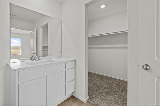 16023 Mahogany Way, Elmendorf, TX 78112
