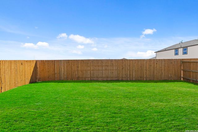 16023 Mahogany Way, Elmendorf, TX 78112