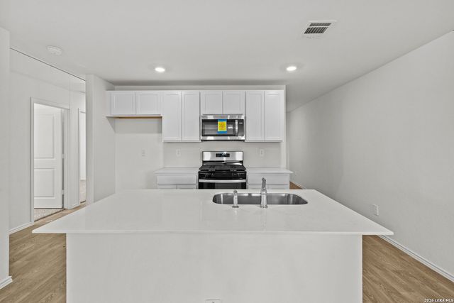 16023 Mahogany Way, Elmendorf, TX 78112