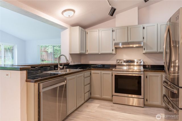 799 King Road, Winlock, WA 98596