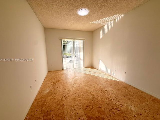 420 SE 23rd Ln 420, Homestead, FL 33033