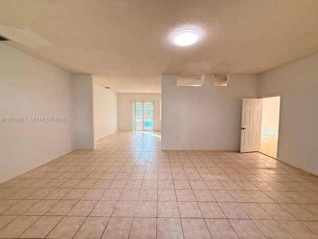 420 SE 23rd Ln 420, Homestead, FL 33033