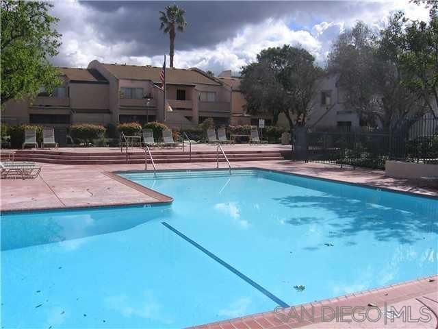 3250 Ashford L, San Diego, CA 92111