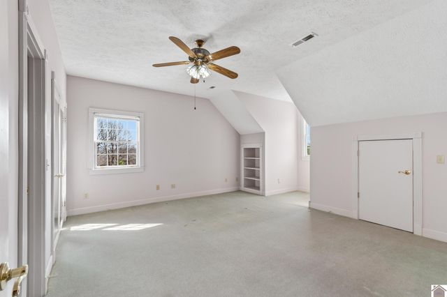 1478 Bill Thompson Road, Kuttawa, KY 42038