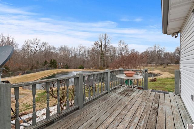 1478 Bill Thompson Road, Kuttawa, KY 42038