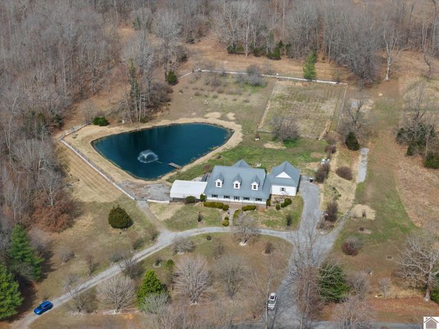 1478 Bill Thompson Road, Kuttawa, KY 42038