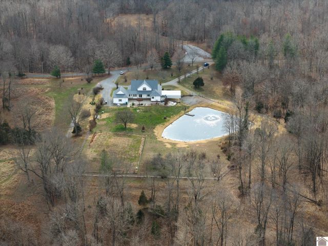 1478 Bill Thompson Road, Kuttawa, KY 42038