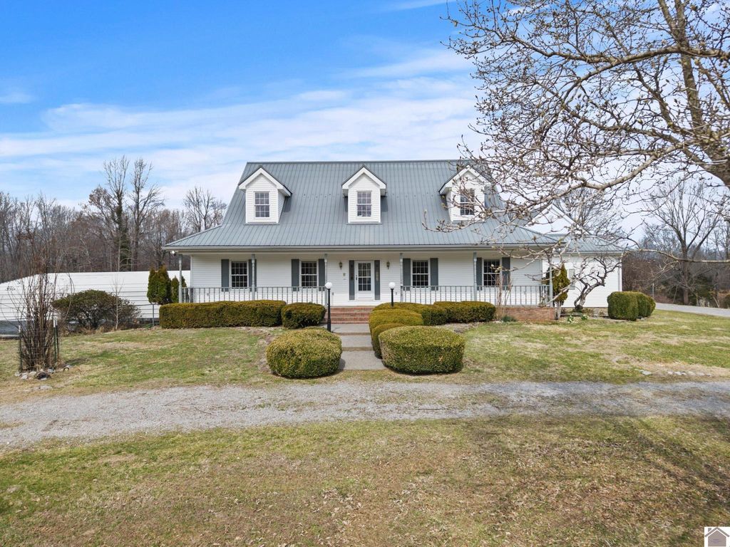 1478 Bill Thompson Road, Kuttawa, KY 42038