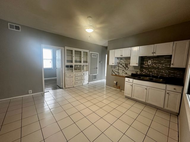5159 S Albany Avenue 2, Chicago, IL 60632