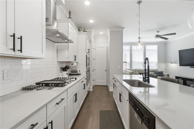 406 Hargrove Lane, Decatur, GA 30030