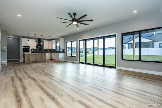 7123 Savannah Drive, Glen Carbon, IL 62034