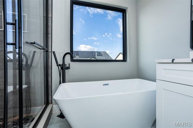 7123 Savannah Drive, Glen Carbon, IL 62034