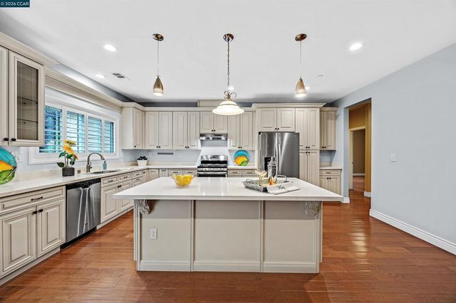 161 Valle Vista Dr, Danville, CA 94526