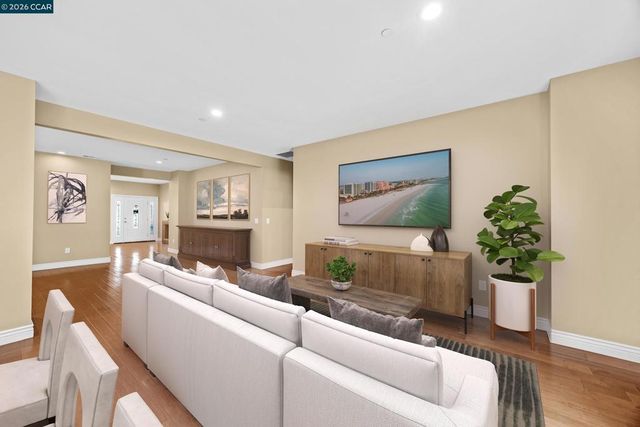 161 Valle Vista Dr, Danville, CA 94526