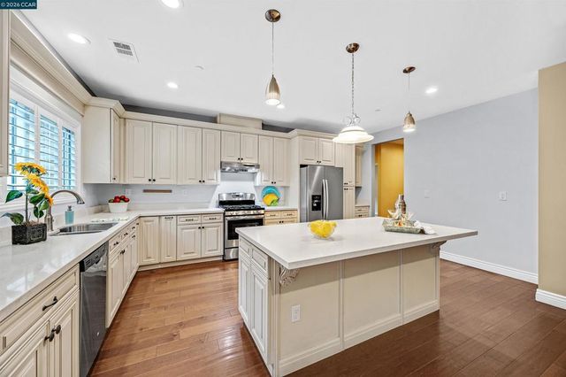 161 Valle Vista Dr, Danville, CA 94526
