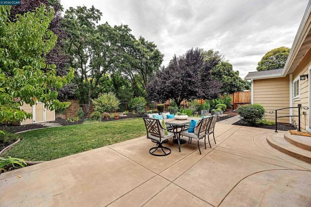 161 Valle Vista Dr, Danville, CA 94526