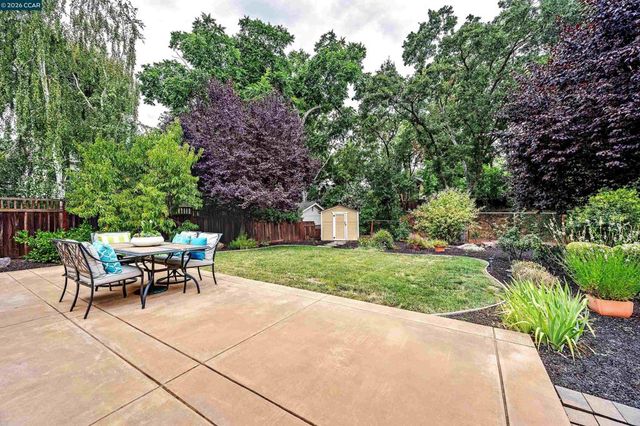 161 Valle Vista Dr, Danville, CA 94526
