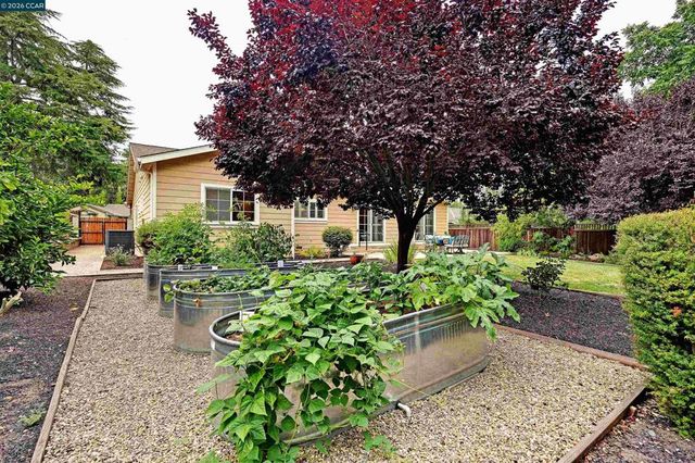161 Valle Vista Dr, Danville, CA 94526