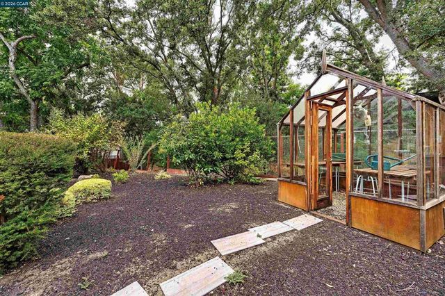 161 Valle Vista Dr, Danville, CA 94526