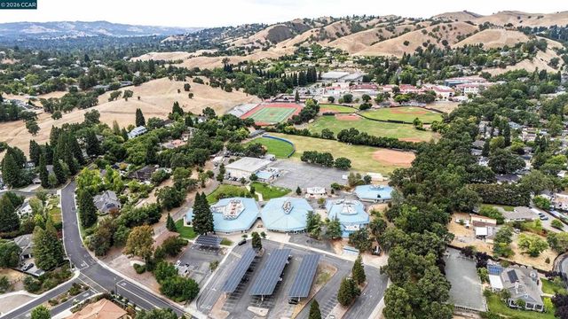 161 Valle Vista Dr, Danville, CA 94526