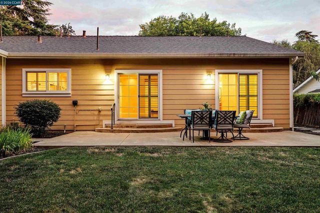 161 Valle Vista Dr, Danville, CA 94526