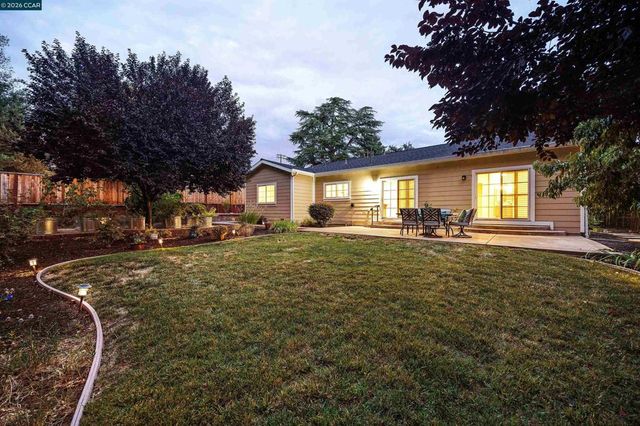 161 Valle Vista Dr, Danville, CA 94526