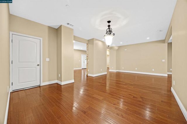 161 Valle Vista Dr, Danville, CA 94526