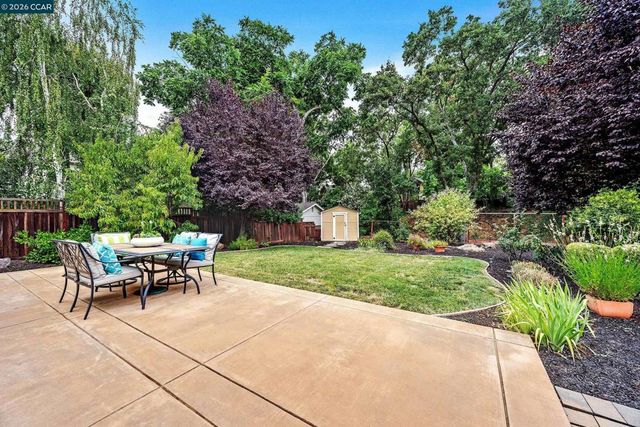 161 Valle Vista Dr, Danville, CA 94526